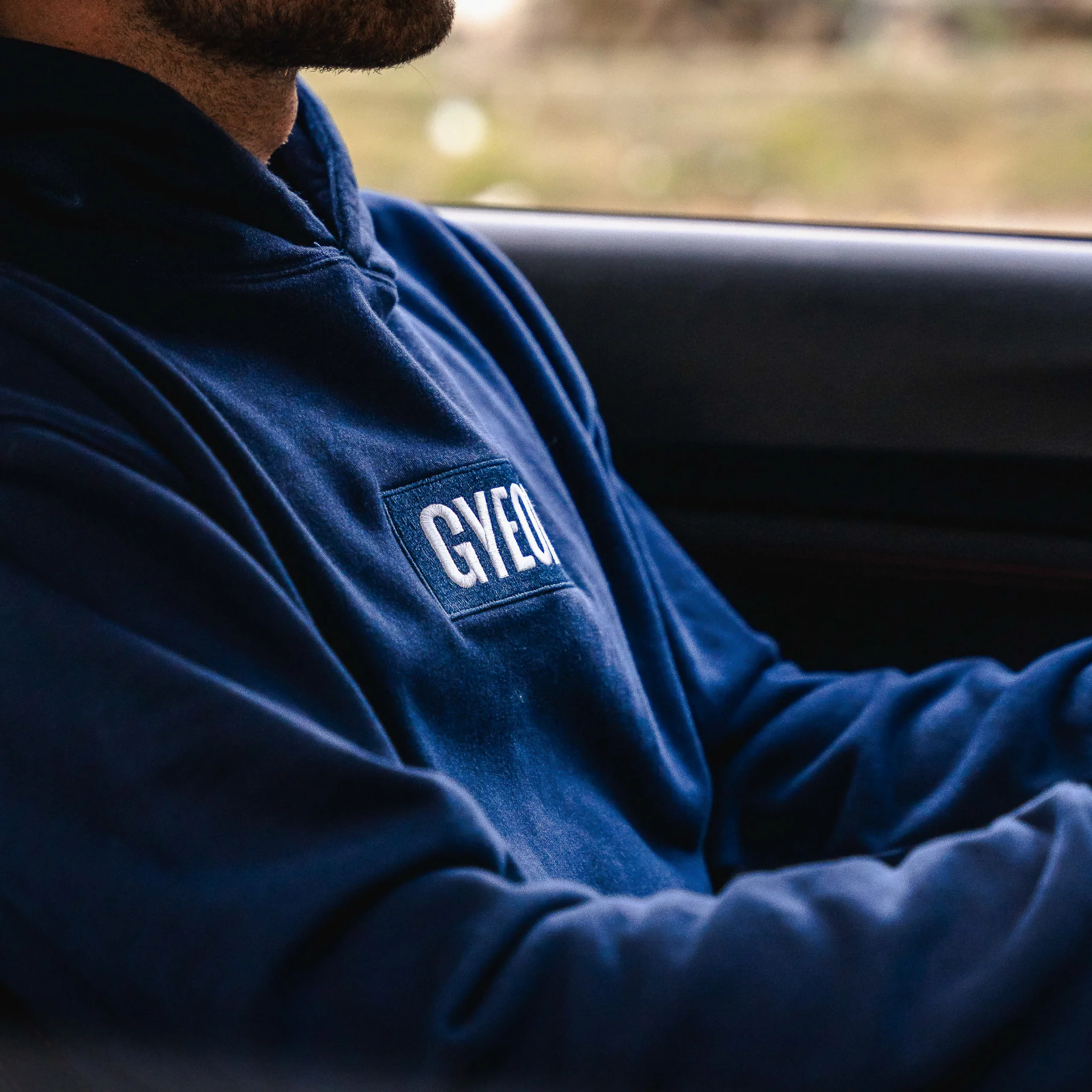 GYEON Logo Embroidered Hoodie - Image 5