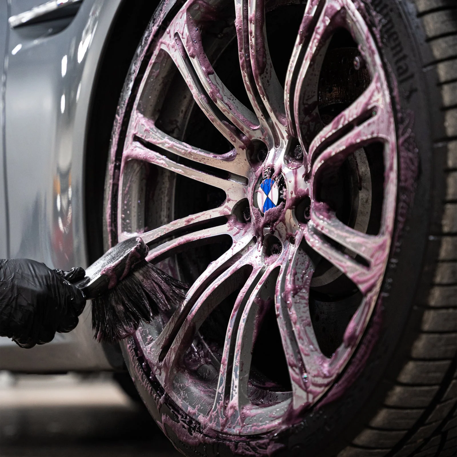 Q²M Iron Wheel Cleaner Redefined - Image 6